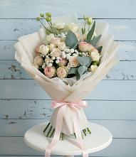 Букет цветов из:  Розы и Лизиантусы #REPLACE_PRED# Грушевском