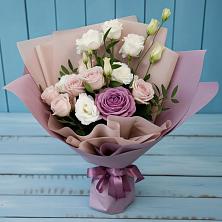 Букет цветов из:  Розы и Лизиантусы в Грушевском