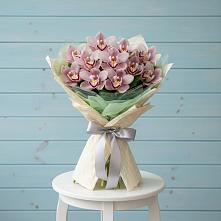 Букет цветов из:  Орхидеи и Розы в Грушевском