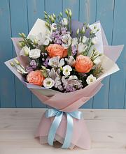 Букет цветов из:  Лизиантусы, Розы, Альстромерии и Гипсофила #REPLACE_PRED# Грушевском