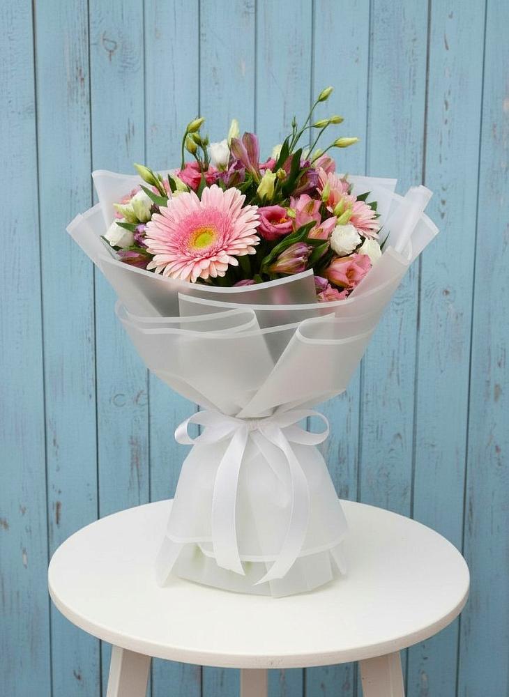 Букет цветов из: Герберы, Альстромерии и Лизиантусы в Грушевском