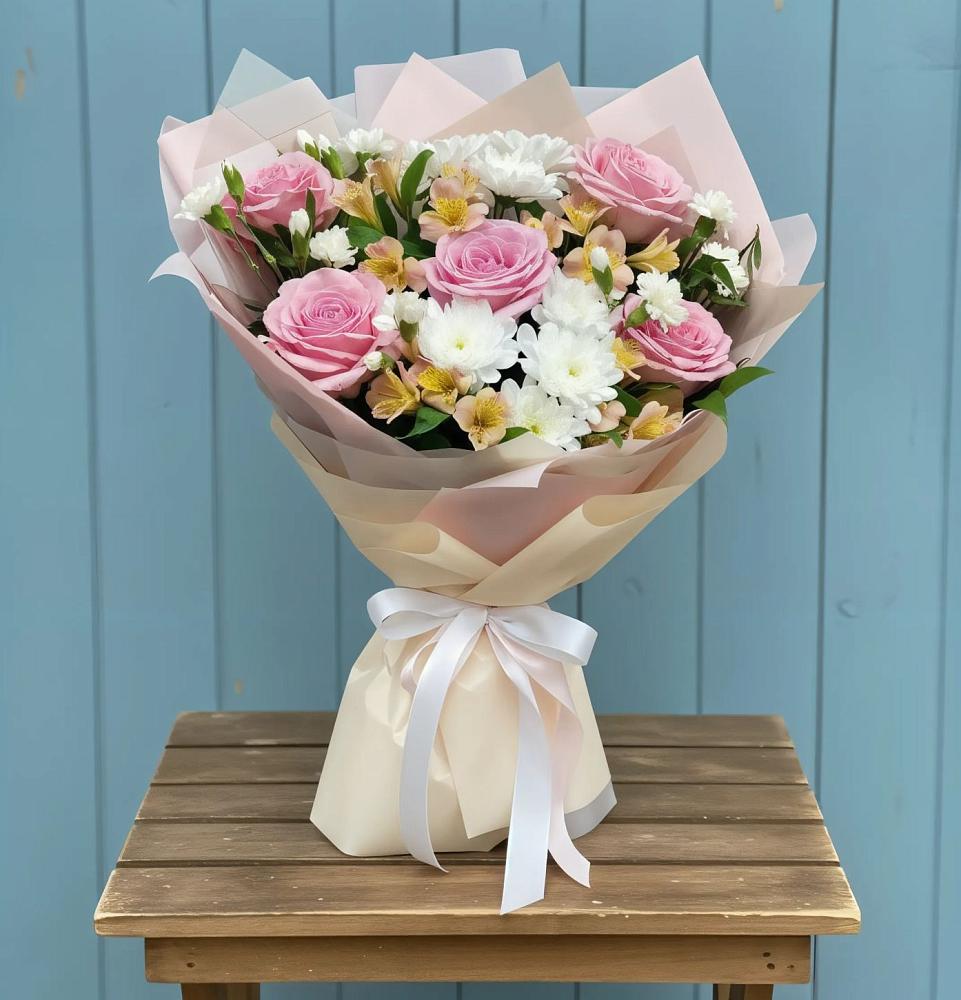 Букет цветов из: Гвоздики, Орхидеи и Розы в Грушевском