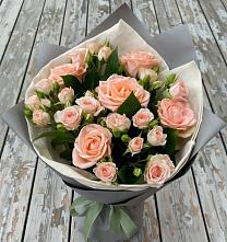 Букет цветов из:  Розы в Грушевском