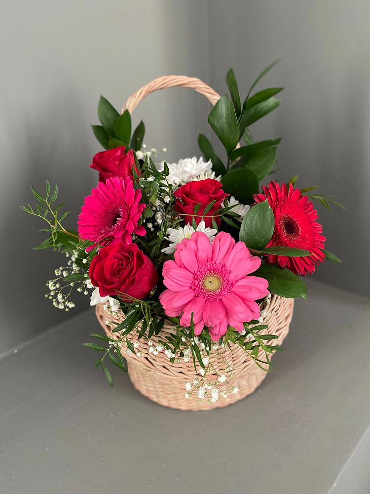 Цветочная композиция из Розы, Хризантемы и Герберы в корзине в Грушевском