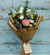Букет цветов из:  Розы и Лизиантусы в Грушевском