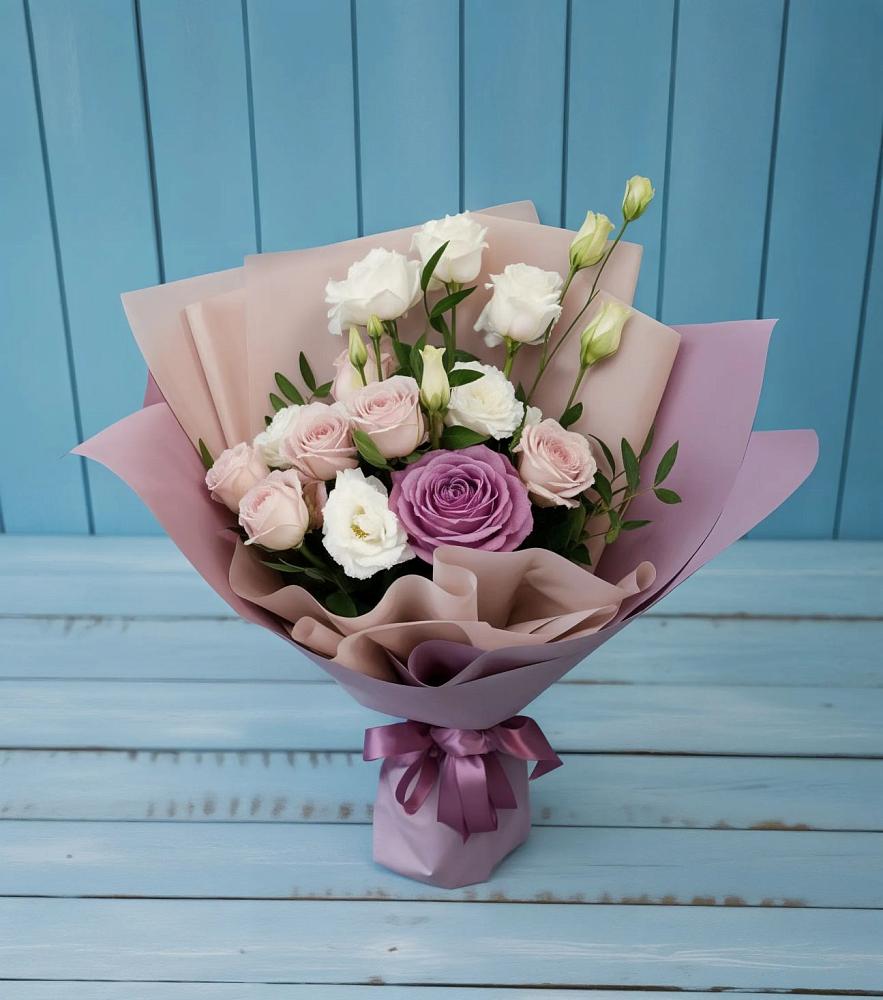 Букет цветов из: Розы и Лизиантусы в Грушевском